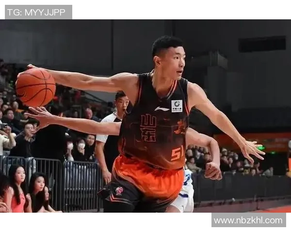 陈林坚的篮球之路：从青涩少年到职业赛场的辉煌蜕变与成长故事